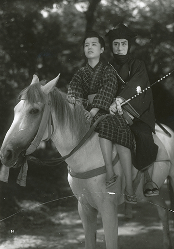 鞍馬天狗・角兵衛獅子|松竹シネマプラス|松竹のBlu-ray/DVD 鞍馬天狗・角兵衛獅子|松竹シネマプラス|松竹のBlu-ray/DVD